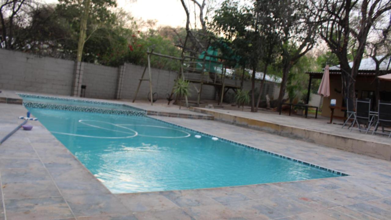 Rivermews Hotel And Spa Maun Kültér fotó